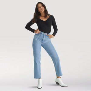Wrangler High Rise Heritage Fit Jeans